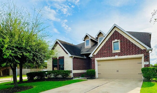 Foto del edificio - 5531 Drumlin Field Way