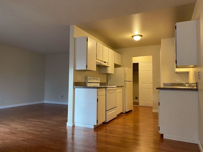 Foto principal - 6500 SW Scholls Ferry Rd