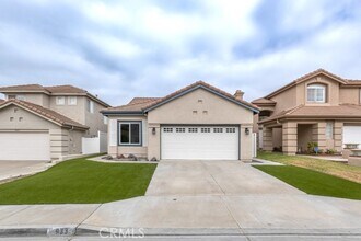 Building Photo - 933 S Dylan Way