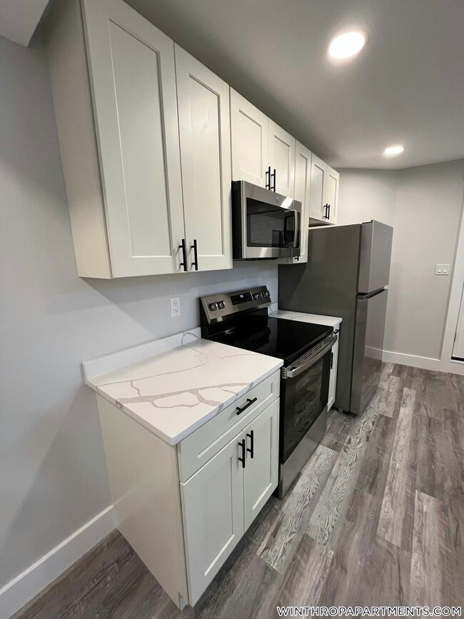 Building Photo - 90 Winthrop Shore Dr