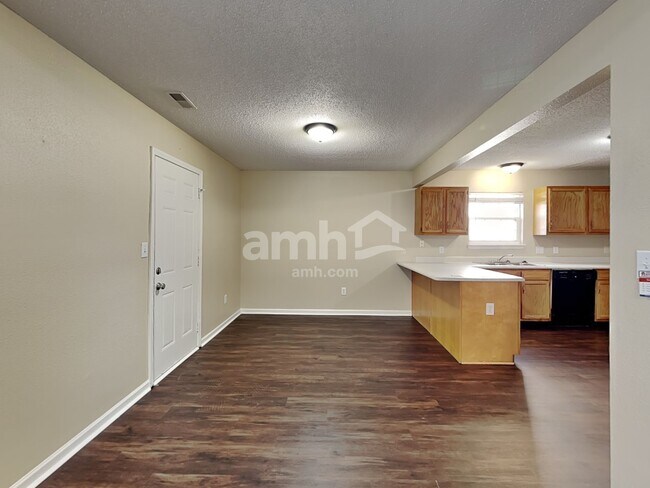 Building Photo - 360 Harts Ford Way