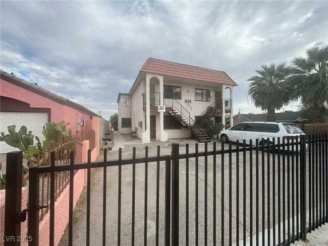 Foto del edificio - 1828 Harding St