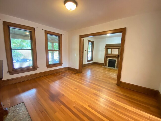 Building Photo - Dennison Ave 625 TNR
