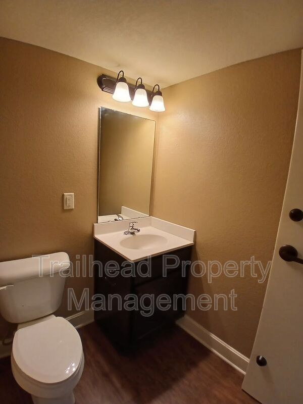 Foto del edificio - 21616 Westover Ct