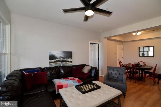 Building Photo - 46620 Drysdale Terrace