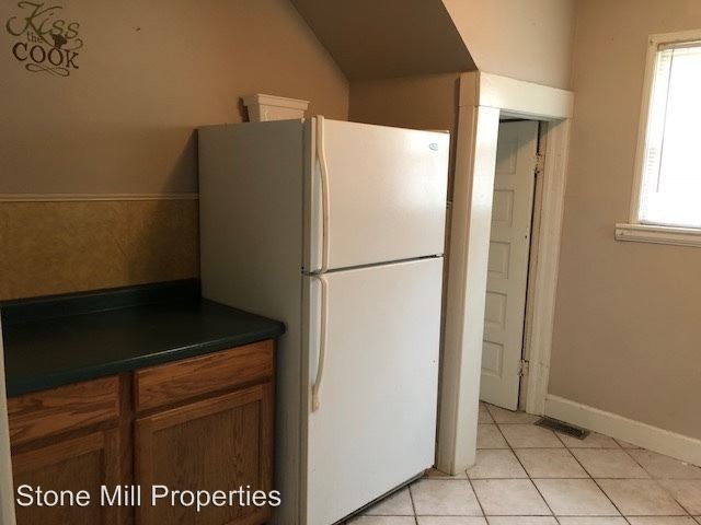 Building Photo - 3 br, 1.5 bath House - 1117 S Main Street