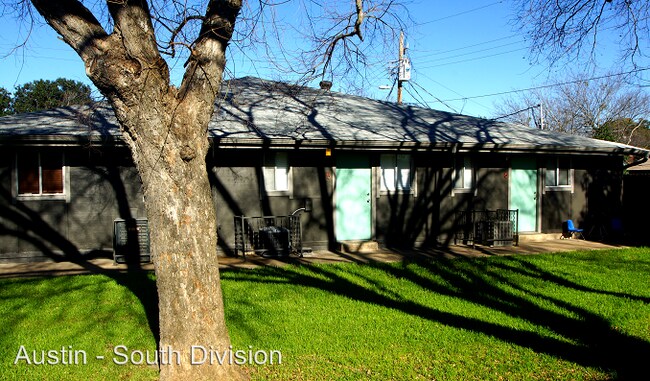 Foto del edificio - 2604-2606 Ektom Dr