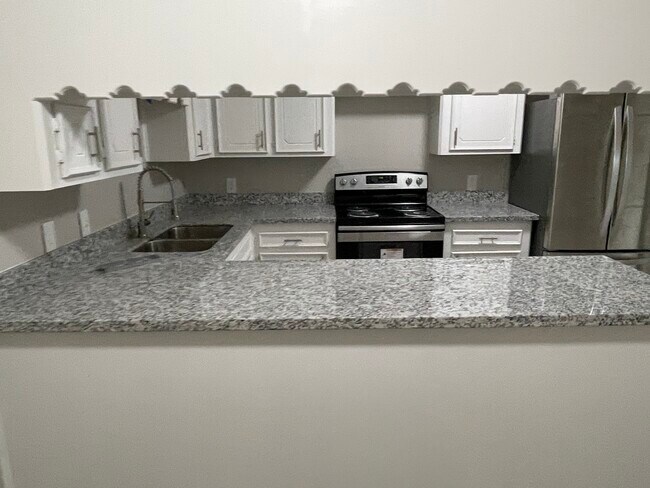 Foto del edificio - 131 Duncan Ln