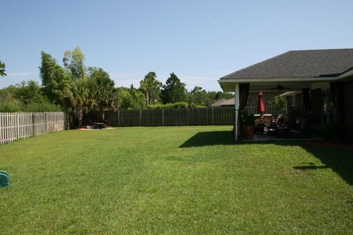 Building Photo - 1676 Woodlawn Way