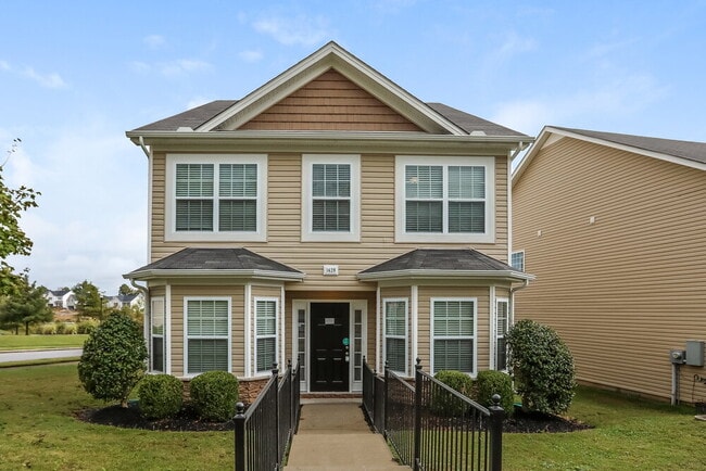 Building Photo - 1428 Sprucedale Dr