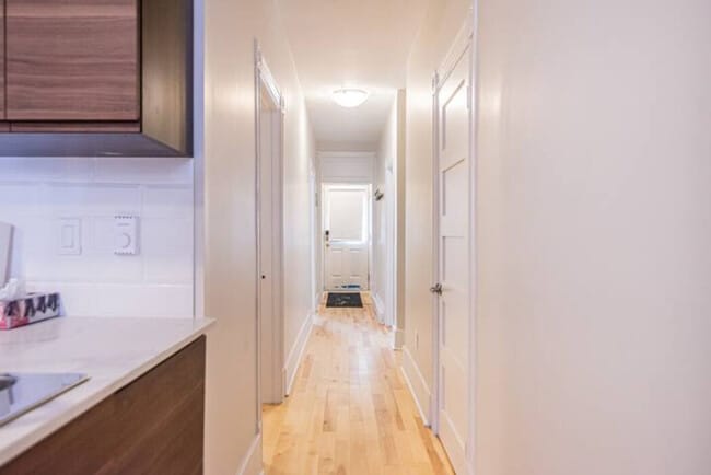 Building Photo - 926 Rue Saint-Philippe
