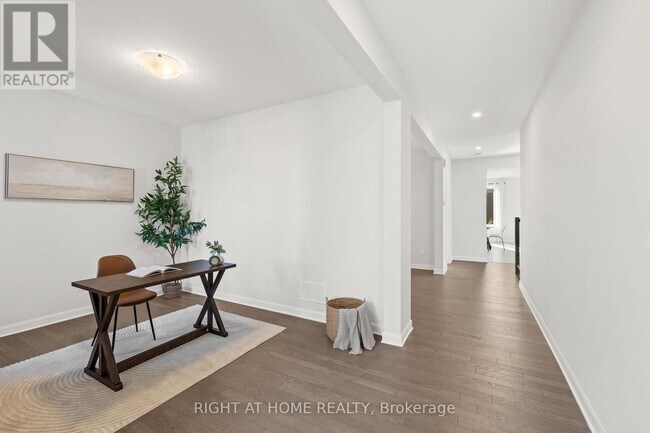 Building Photo - 762 Shoal St