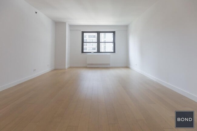 Foto del edificio - 222 E 39th St