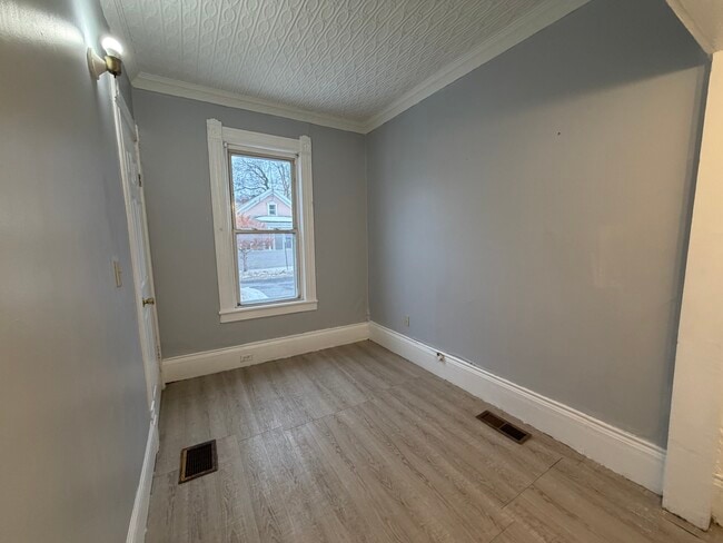 Photo - 121 Schiller Ave Apartment