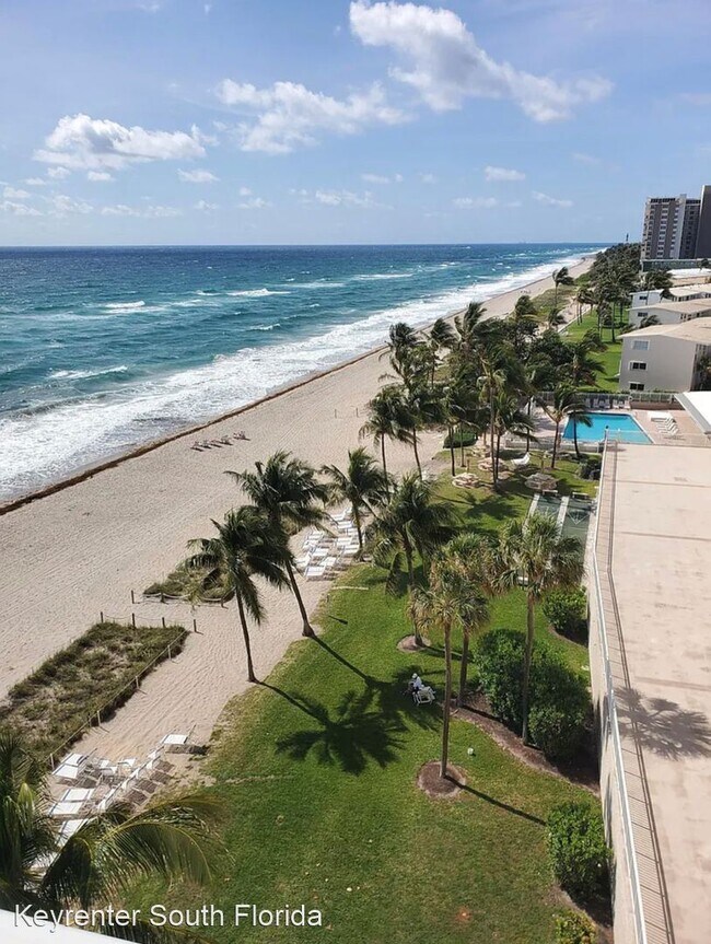 Foto del edificio - 2 br, 2 bath House - 1051 Hillsboro Mile #...