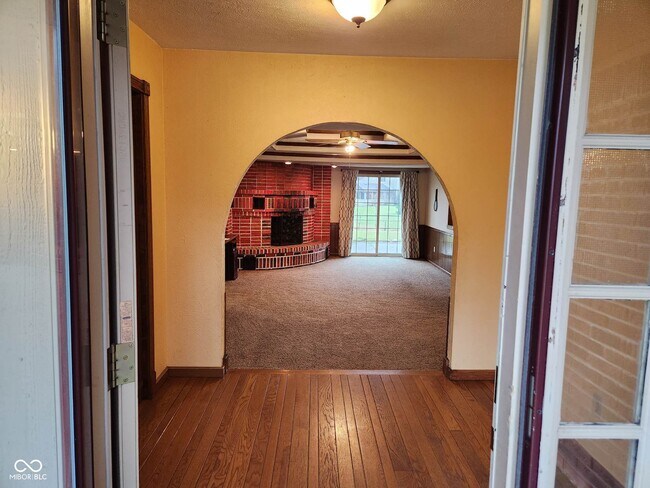Foto del edificio - 5607 Riva Ridge Dr