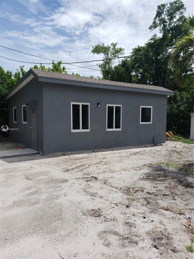 Foto del edificio - 212 NW 11th St