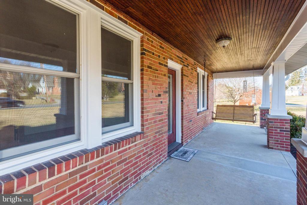 Primary Photo - 4762 Linthicum Rd