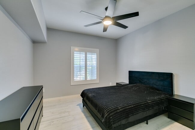 Building Photo - Stylish Fully Furnished 1BR Condo with Private Patio & Custom Closet