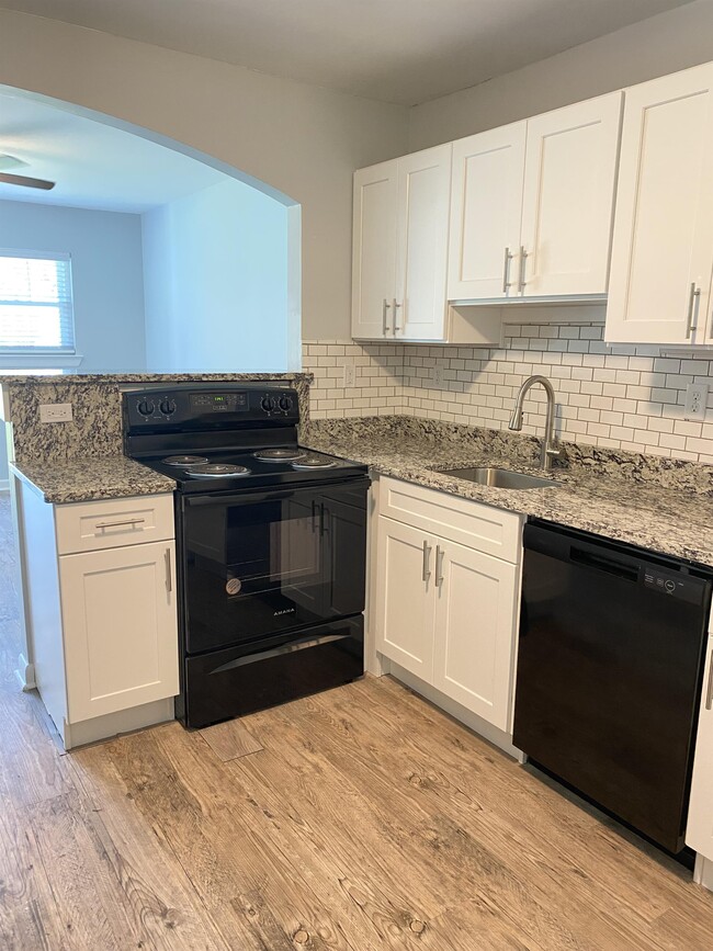 Foto del edificio - 18272 Sidney Ave