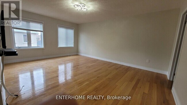 Building Photo - 18 Rossi Dr