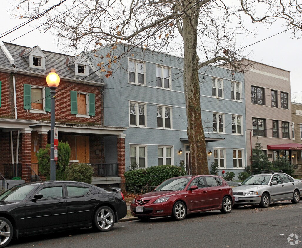 Building Photo - The Jake