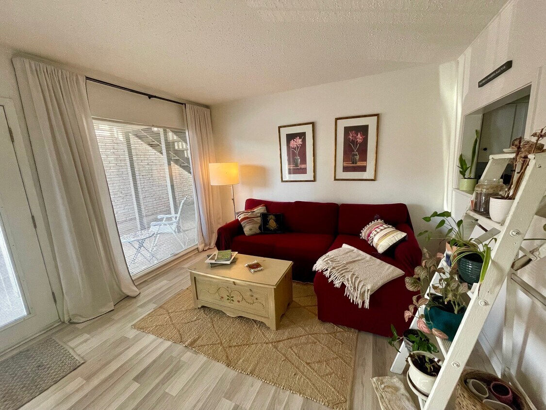 Foto principal - 1304 Summit St