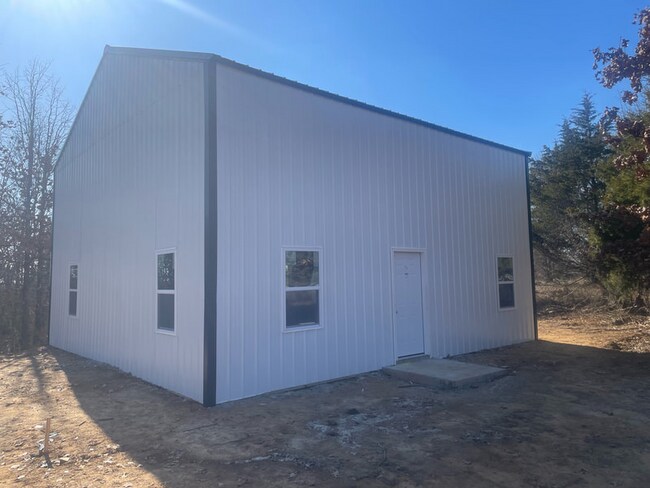 Foto del edificio - 328 Stone Mountain Rd