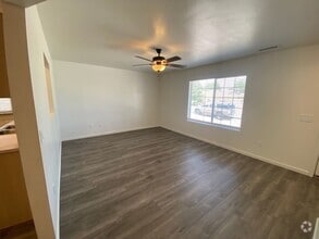 Building Photo - 6000 N Rockland Dr