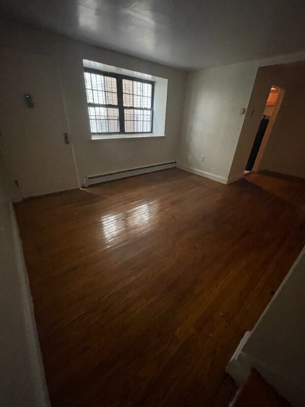 10 Osborne Terrace Unit 1M, Newark, NJ 07108 Room for Rent in Newark, NJ