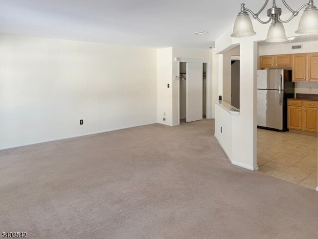 Foto del edificio - 172 Drake Ln