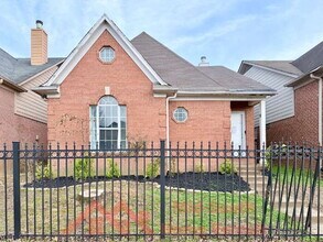 Building Photo - 2150 Berry Bush Ln