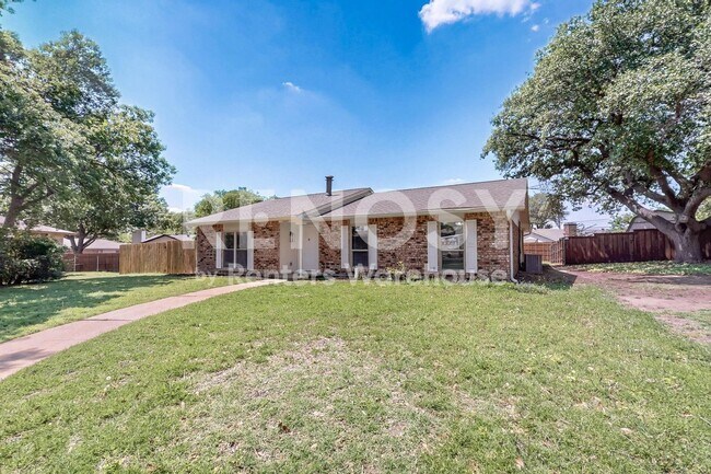 Building Photo - MOVE IN READY - 3BED/2BATH -  PLANO TEXAS