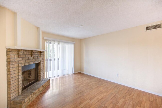 Foto del edificio - 1500 Bay Area Blvd