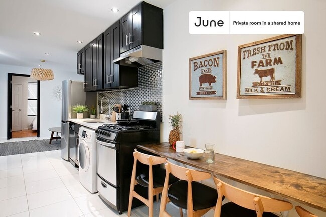 Foto del edificio - Room in Shared 4 bed/2 bath home