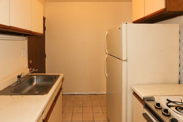 Foto del edificio - 824 W Cornelia Ave