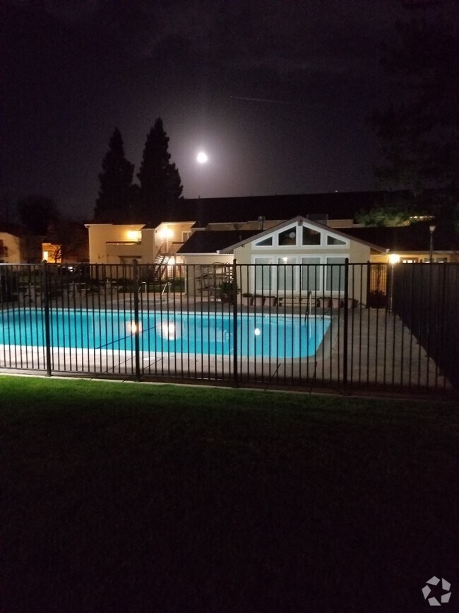 The Village at Hiddenbrooke Apartments for Rent with Utilities Included