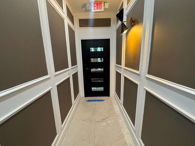 Building Photo - 192 Halladay St