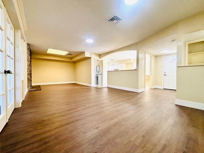 Foto del edificio - 3816 San Joaquin Ave