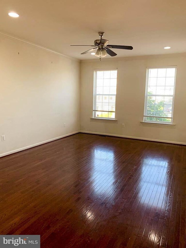 Foto del edificio - 25614 Pleasant Valley Rd