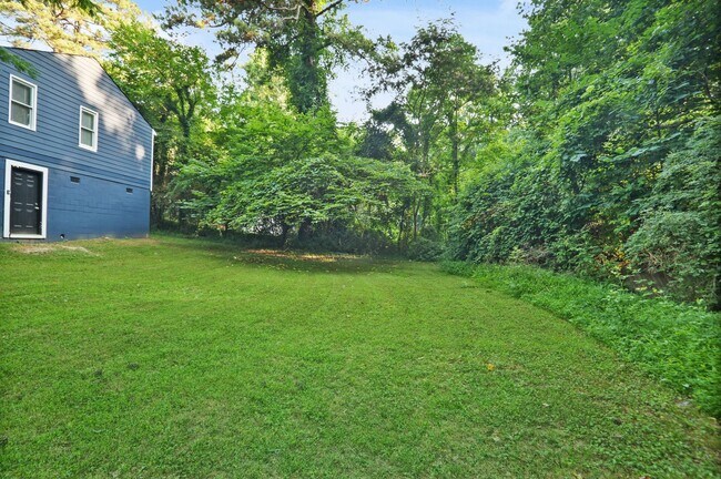 Building Photo - 2954 Hapeville