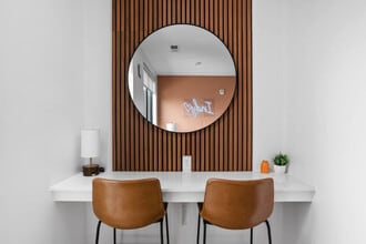 Building Photo - 330 E Vermont St