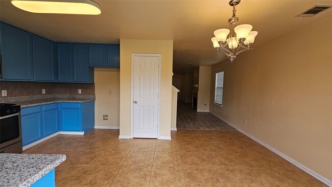 Building Photo - 22135 Greengate Dr