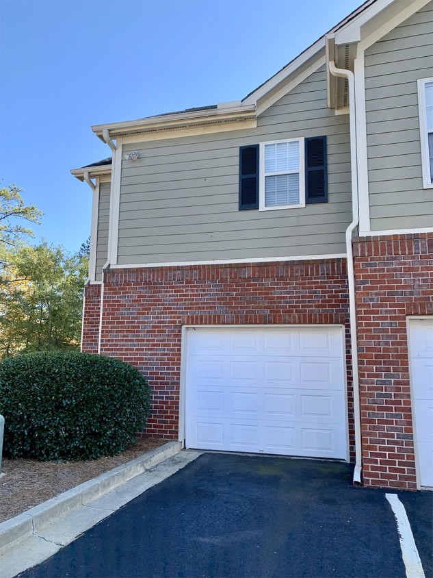 Foto principal - 3500 Sweetwater Rd