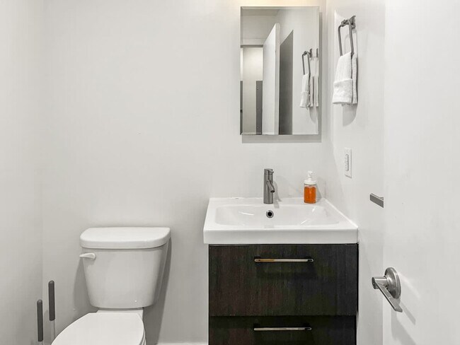 Foto del edificio - 1133 N 4th St