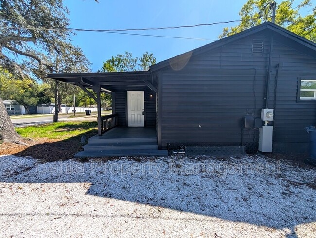 Building Photo - 8004 N Boulevard