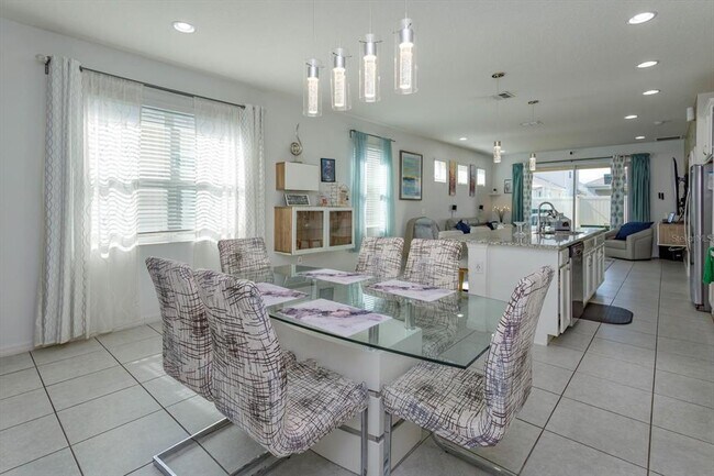 Building Photo - 2736 Giralda Ct