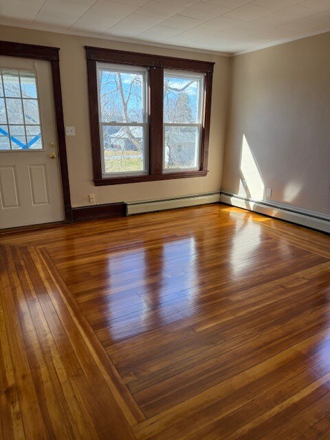 Foto del edificio - 48 Wakefield Ave