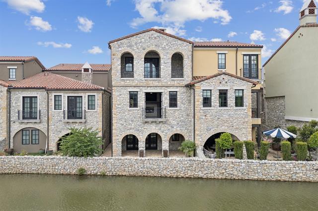 Building Photo - 8 Comillas Dr