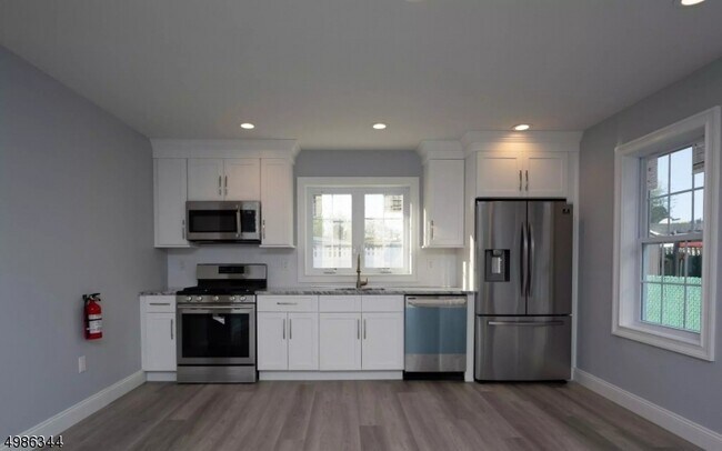 Building Photo - 267 Martha Ave